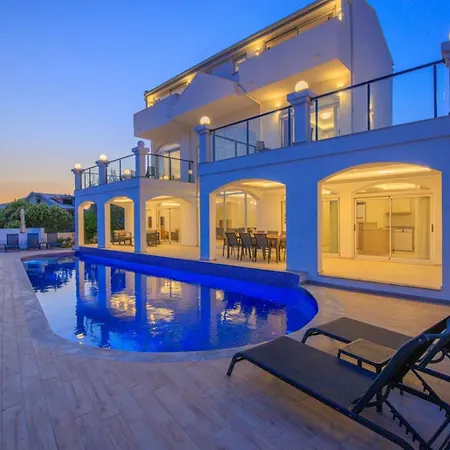 Villa Orka World 2